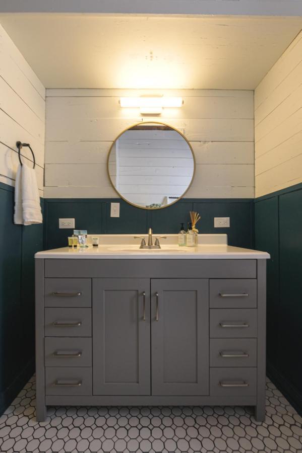 Restored 1930S Uptown Bungalow 2 Min. To Magnolia 웨이코 외부 사진