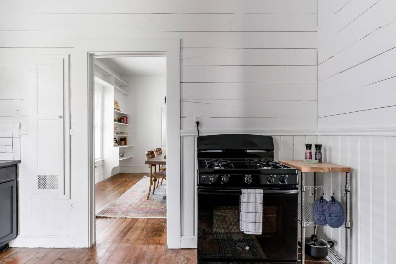 Restored 1930S Uptown Bungalow 2 Min. To Magnolia 웨이코 외부 사진