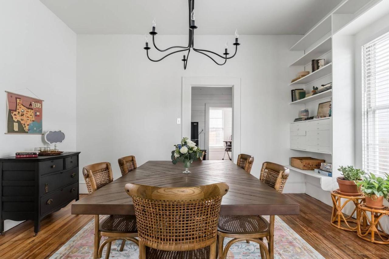 Restored 1930S Uptown Bungalow 2 Min. To Magnolia 웨이코 외부 사진